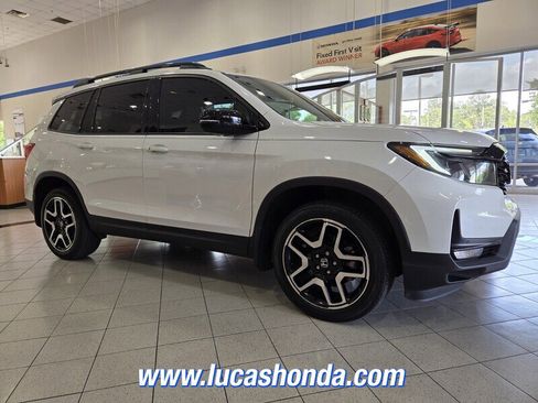 Used 2023 Honda Passport Elite image 3