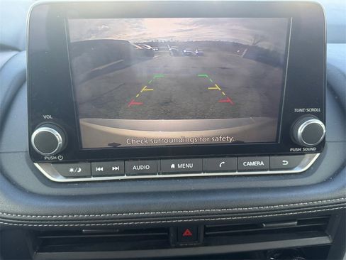 Certified 2024 Nissan Rogue S image 13