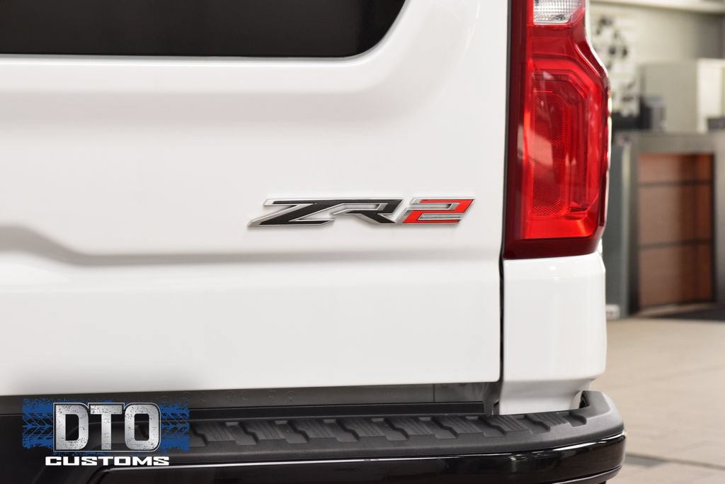 Used 2025 Chevrolet Silverado 1500 ZR2 w/ Technology Package AWD/4WD image 27