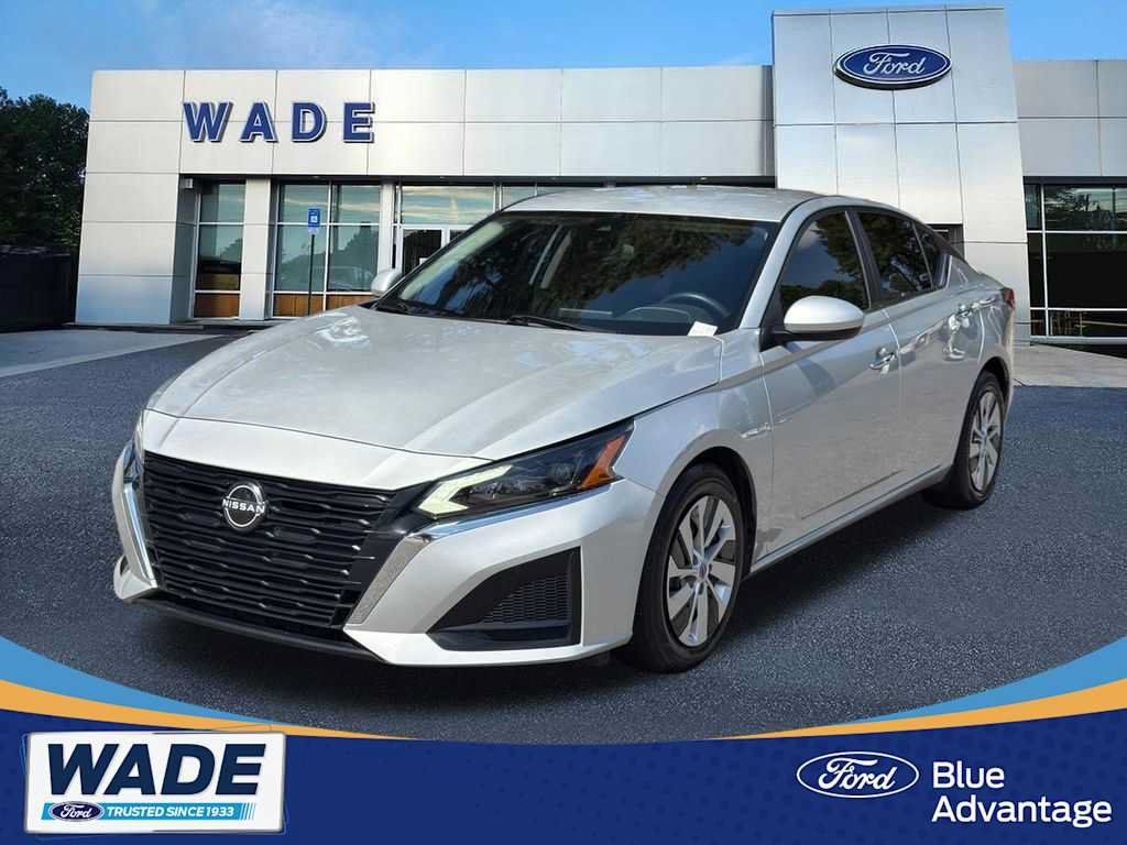 Used 2023 Nissan Altima 2.5 S FWD image 1