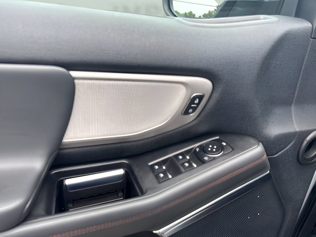 Used 2025 Ford Expedition Max Active RWD image 15
