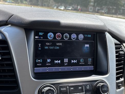Used 2018 GMC Yukon SLT w/ Open Road Package RWD image 10