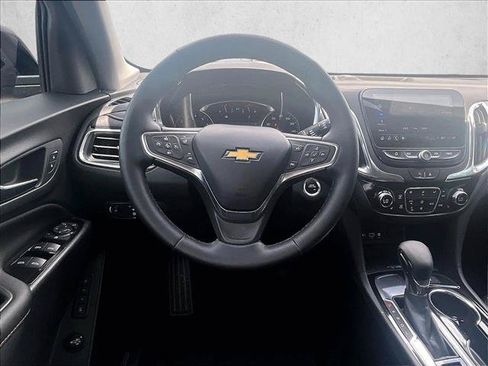 Used 2024 Chevrolet Equinox Premier FWD image 7
