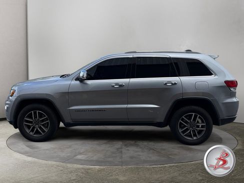 Used 2021 Jeep Grand Cherokee Limited AWD/4WD image 4