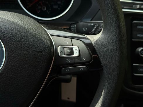Used 2018 Volkswagen Tiguan S FWD image 28