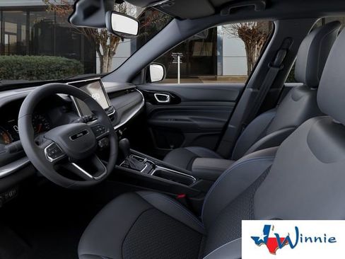 New 2026 Jeep Compass Latitude image 26