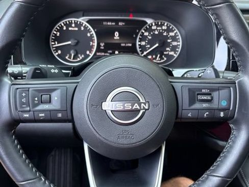 Used 2025 Nissan Pathfinder SV AWD/4WD image 8