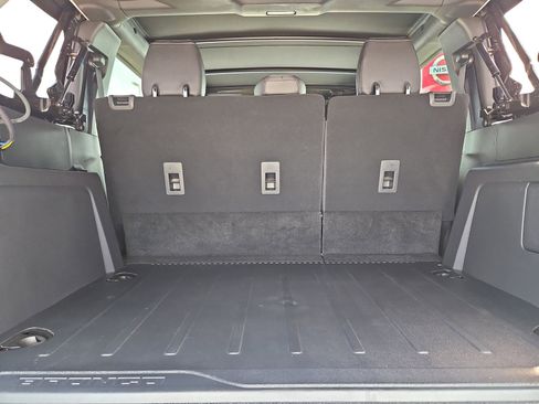 Used 2024 Ford Bronco Black Diamond image 11