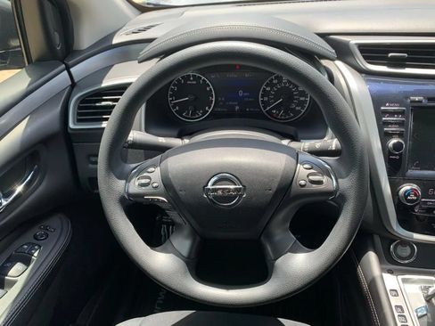 Used 2021 Nissan Murano S FWD image 13