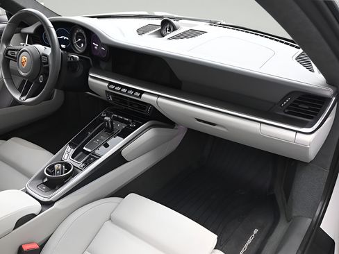 Certified 2022 Porsche 911 Turbo S AWD/4WD image 11