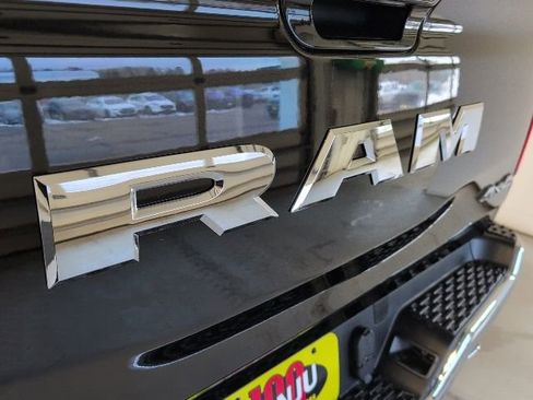 New 2026 RAM 1500 4x4 Crew Cab image 32