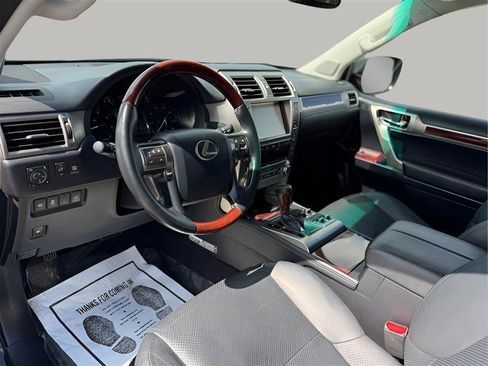 Used 2015 Lexus GX 460 Luxury image 13