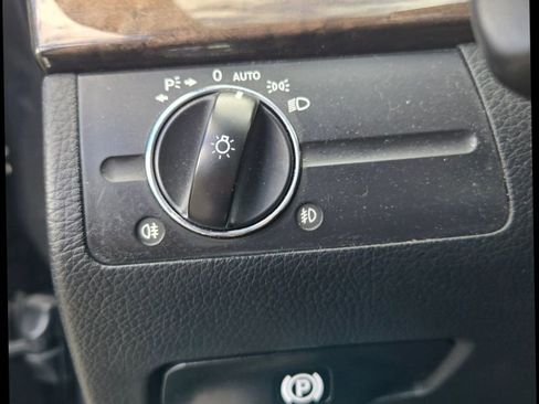 Used 2009 Mercedes-Benz E 63 AMG Sedan image 26