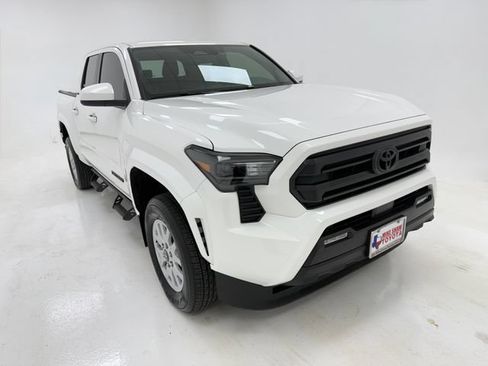 Used 2024 Toyota Tacoma SR5 RWD image 2