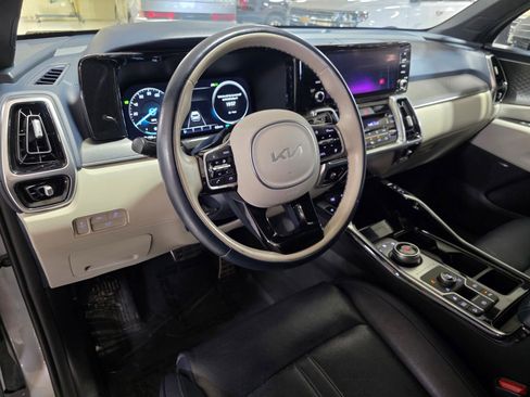 Used 2023 Kia Sorento SX Prestige AWD/4WD image 25