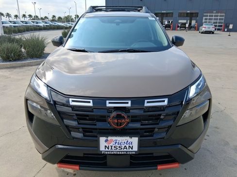 New 2026 Nissan Rogue SV image 2