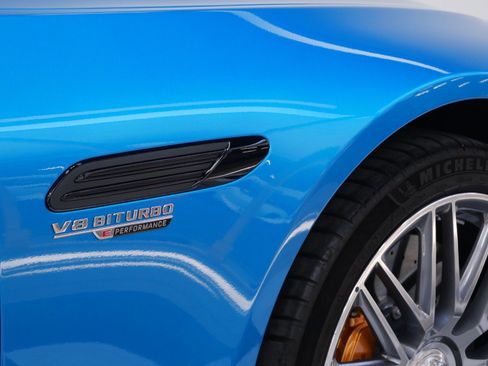 Used 2025 Mercedes-Benz SL 63 AMG S e Performance 4MATIC image 40