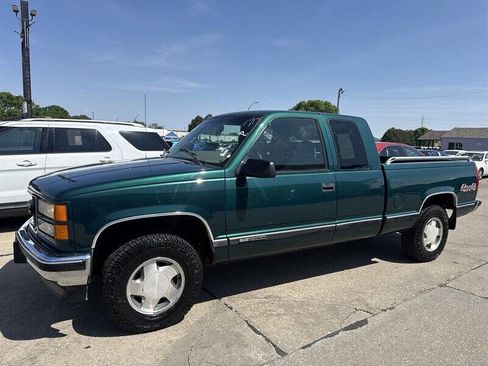 Used 1997 GMC Sierra 1500 4x4 Extended Cab w/ Image Max Pkg image 2