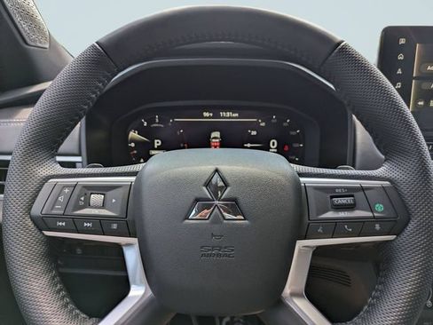 New 2026 Mitsubishi Outlander SEL Black Edition FWD image 30