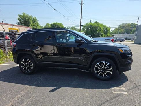 Used 2022 Jeep Compass Limited AWD/4WD image 2