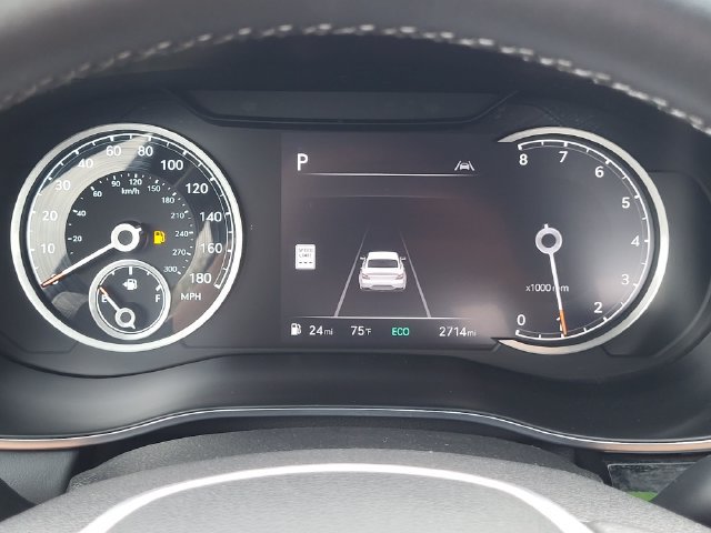 Used 2026 Genesis G70 2.5T AWD/4WD image 13