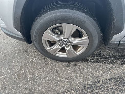 Used 2023 Toyota RAV4 XLE image 9