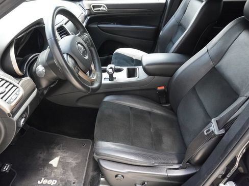 Used 2014 Jeep Grand Cherokee Altitude AWD/4WD image 19