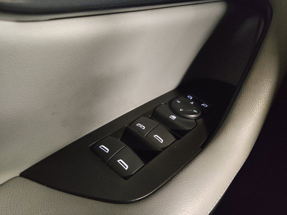 Used 2019 Chevrolet Blazer LT FWD image 27