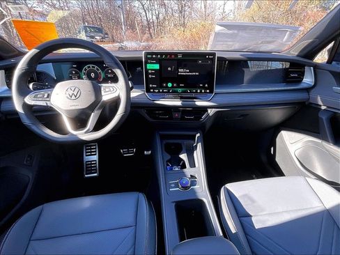 New 2026 Volkswagen Tiguan SE R-Line AWD/4WD image 12