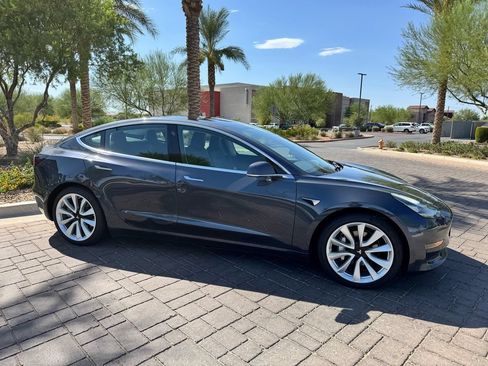 Used 2018 Tesla Model 3 Long Range AWD/4WD image 2