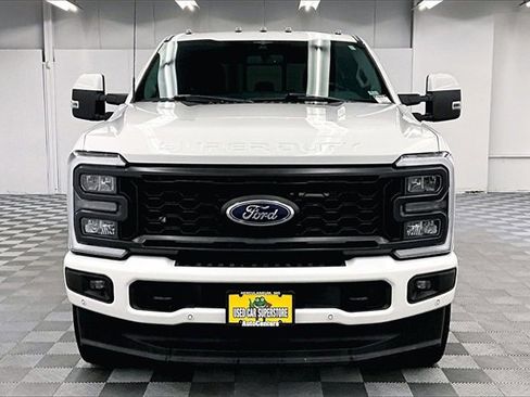 Used 2023 Ford F350 Lariat w/ Lariat Ultimate Package image 3
