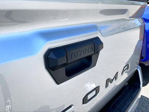New 2025 Toyota Tacoma SR5 image 15