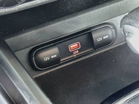 Used 2022 Kia Soul LX FWD image 26