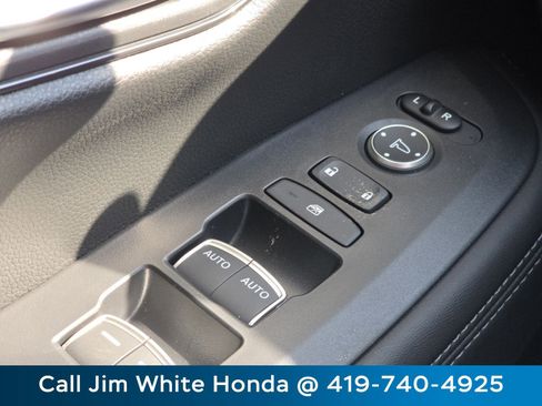 New 2026 Honda HR-V EX-L image 24