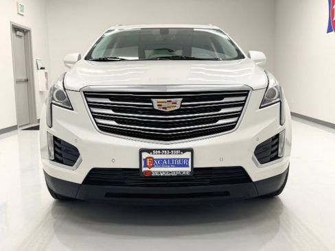 Used 2018 Cadillac XT5 Luxury AWD/4WD image 3