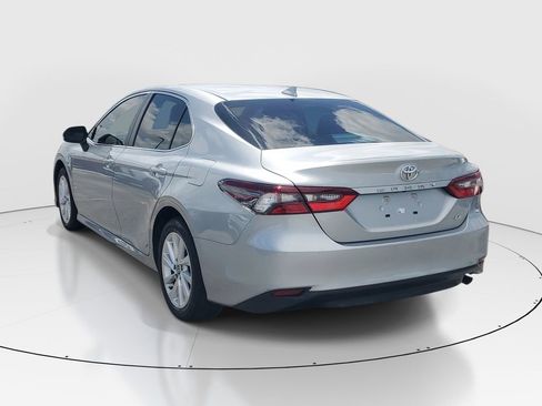 Used 2024 Toyota Camry LE image 5