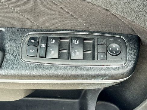 Used 2021 Dodge Charger R/T RWD image 17