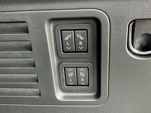 New 2026 Chevrolet Traverse High Country w/ LPO, Floor Liner Package image 12