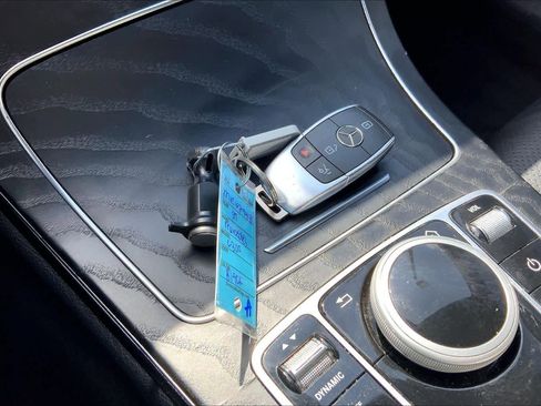 Used 2021 Mercedes-Benz C 300 Sedan w/ Premium Package image 15