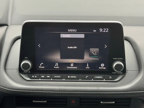 Used 2025 Nissan Rogue SV image 39