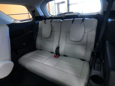 Used 2025 Ford Explorer Platinum w/ LUX Leather Package image 23