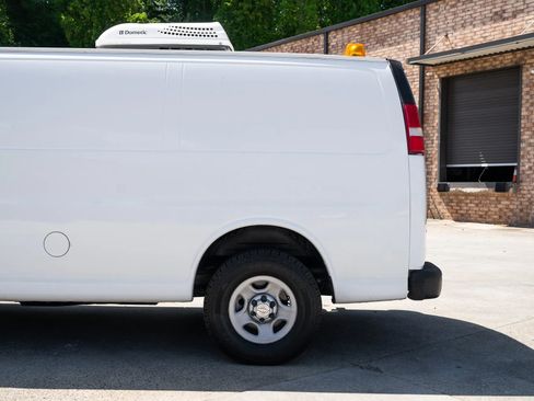 Used 2007 Chevrolet Express 1500 RWD image 5