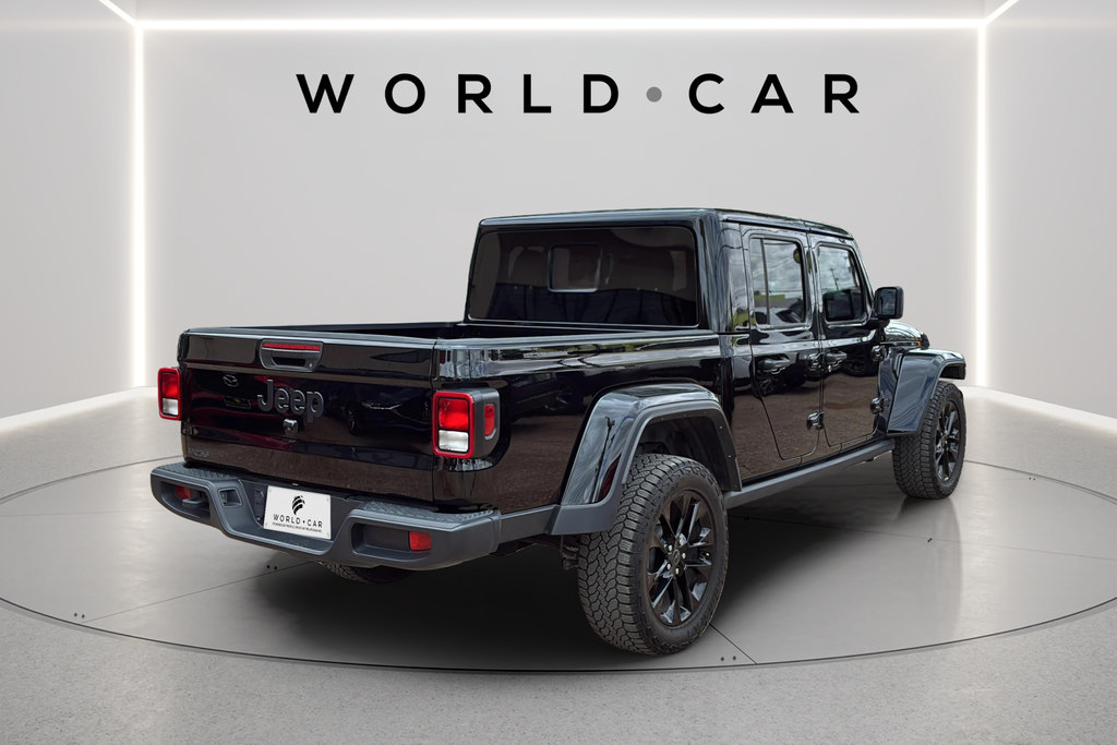 Used 2025 Jeep Gladiator Sport AWD/4WD image 6