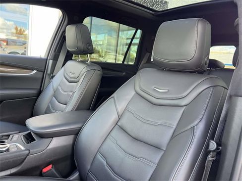 Certified 2024 Cadillac XT6 Premium Luxury w/ Platinum Package image 12
