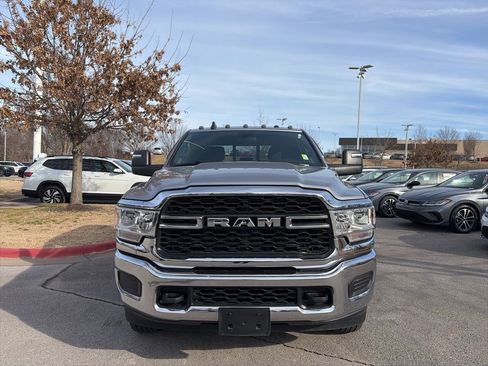Used 2024 RAM 3500 Tradesman w/ Chrome Appearance Group image 2