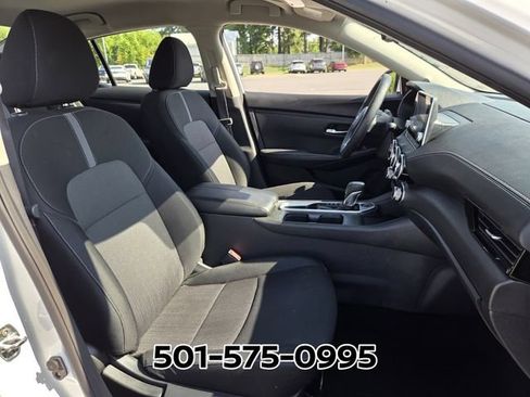 Used 2024 Nissan Sentra SV FWD image 16