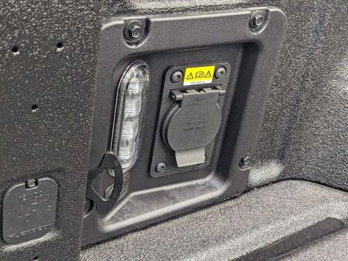 New 2026 Ford Maverick XLT w/ XLT Luxury Package image 17