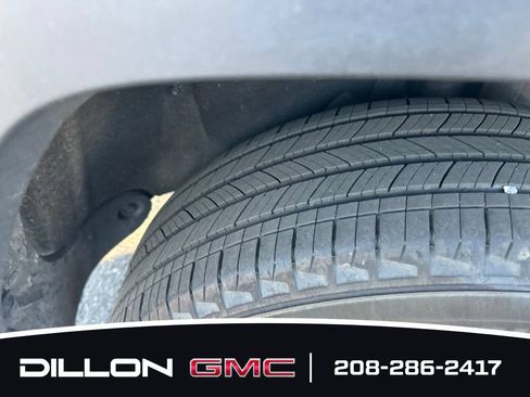 Used 2025 Toyota RAV4 XLE AWD/4WD image 25