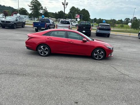Used 2023 Hyundai Elantra Limited FWD image 50