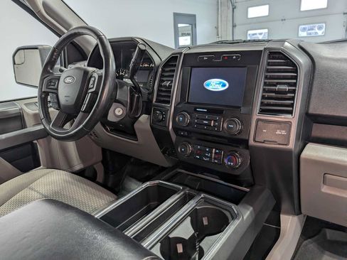Used 2018 Ford F150 XLT w/ Equipment Group 302A Luxury AWD/4WD image 42